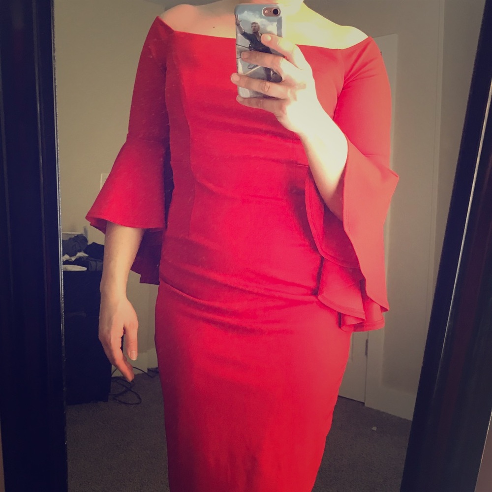 Red ❤️ Ruffle Sleeve Dress